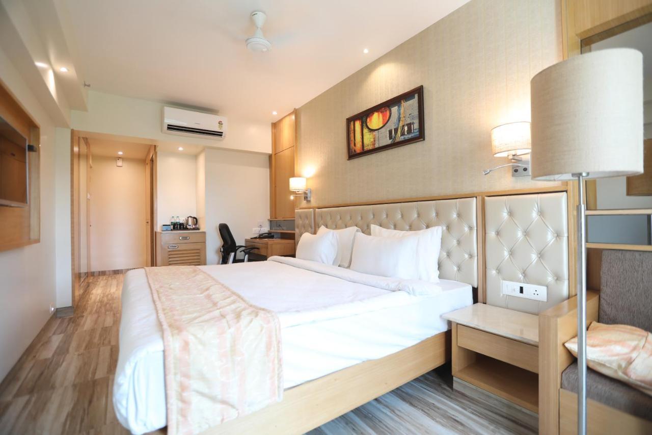 Hotel Cliffton Mumbai Exteriör bild