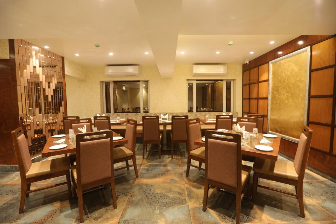Hotel Cliffton Mumbai Exteriör bild