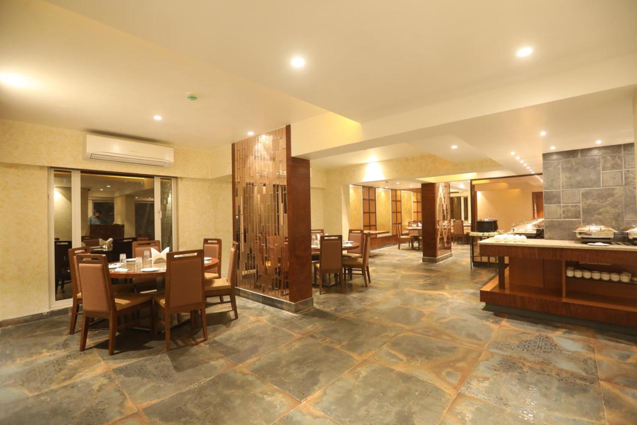 Hotel Cliffton Mumbai Exteriör bild